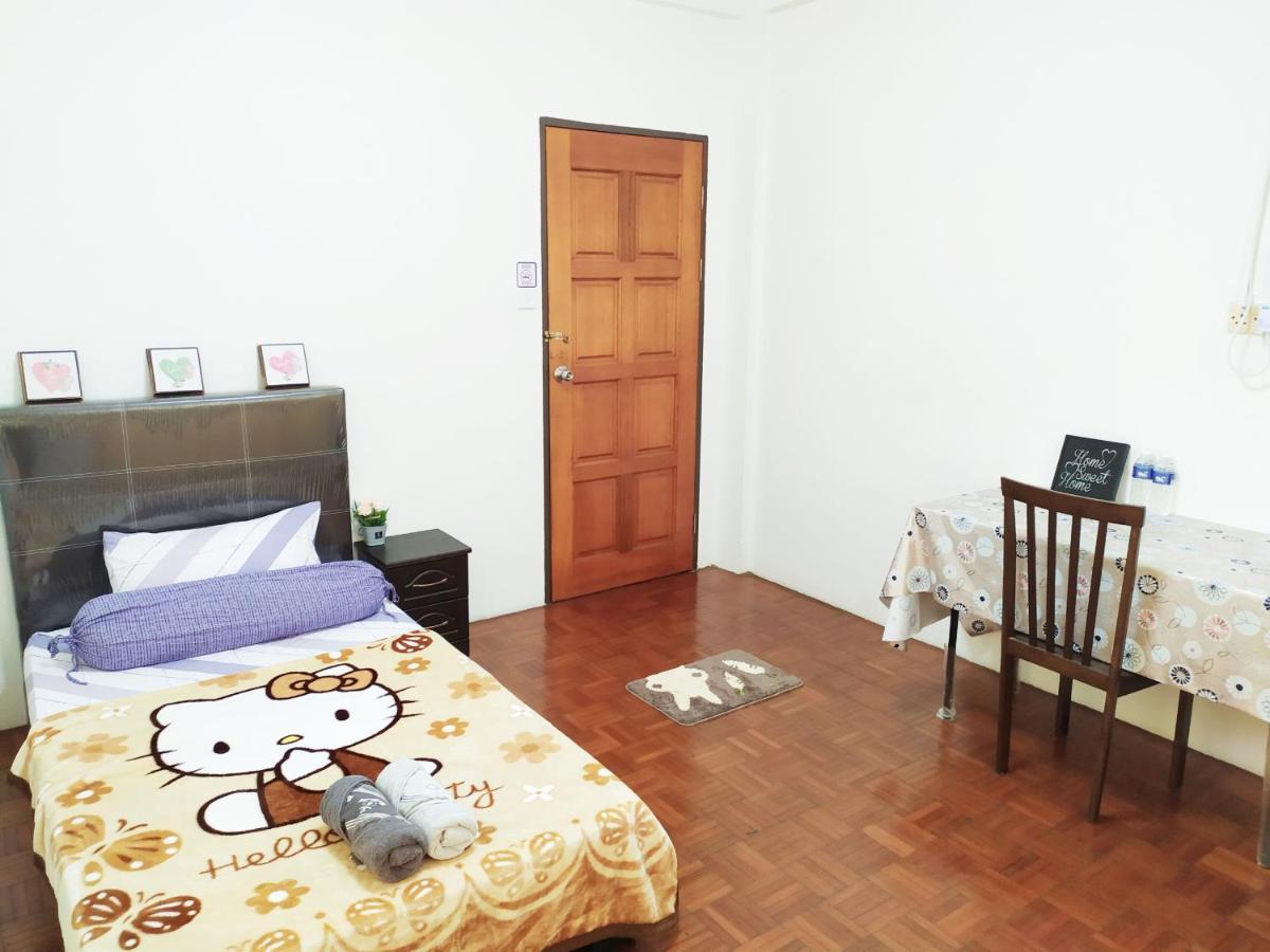 Victoria Homestay Sibu - Next To Shopping Complex & Large Car Park Area With Autogate Exteriör bild